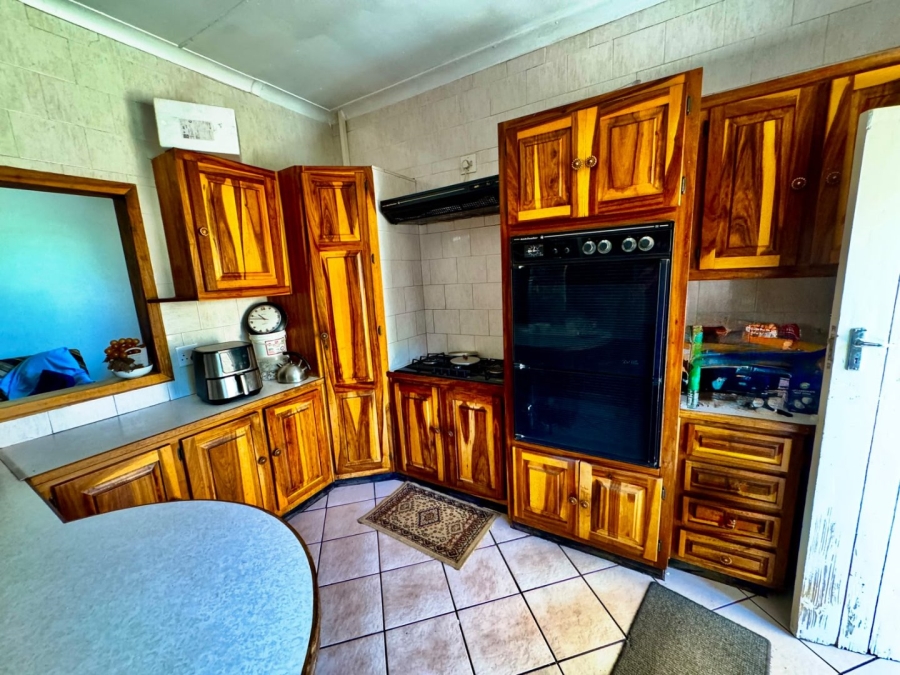 5 Bedroom Property for Sale in Potchefstroom North North West